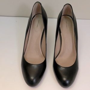 LandsEnd Black Leather High Heel Pumps